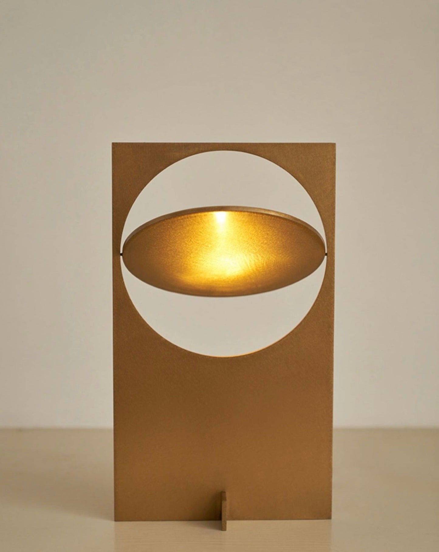 Sunset Glow Metal Table Lamp – Ambient Steel Lighting for Bedroom & Studio Aesthetics
