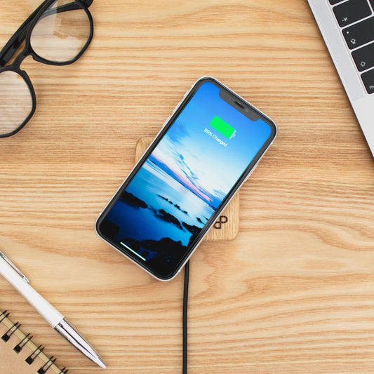 Handcrafted Wooden Wireless Charging Dock – Fast Qi Charger for Desk or Nightstand